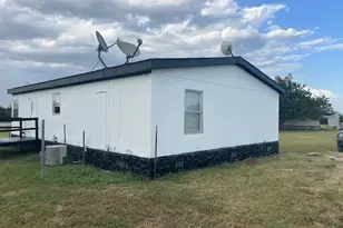 9057 W Odneal Rd, Krum, TX 76249 - Photo 3