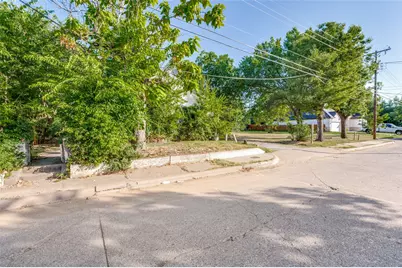 4423 Metropolitan Avenue, Dallas, TX 75210 - Photo 13