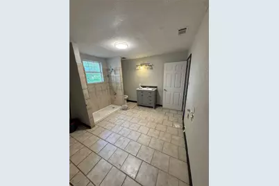 205 W Bond Street, Denison, TX 75020 - Photo 9