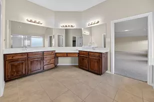 2904 Crystal Way, Grand Prairie, TX 75052 - Photo 19