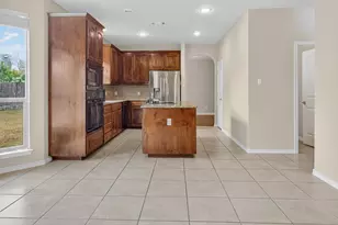 2904 Crystal Way, Grand Prairie, TX 75052 - Photo 7