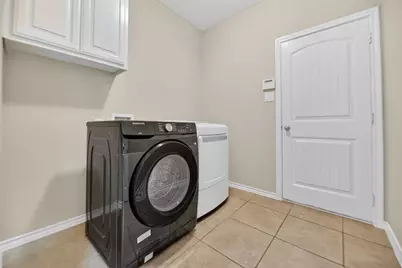 2904 Crystal Way, Grand Prairie, TX 75052 - Photo 13