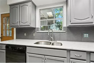 523 Highland Oaks Drive, Greenville, TX 75402 - Photo 15