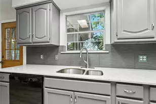 523 Highland Oaks Dr, Greenville, TX 75402 - Photo 15