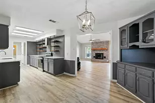 523 Highland Oaks Dr, Greenville, TX 75402 - Photo 11