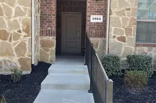 1924 Buffalo Hill Dr, Mesquite, TX 75149 - Photo 3