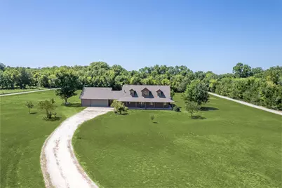 7516 Fm 121, Van Alstyne, TX 75495 - Photo 3