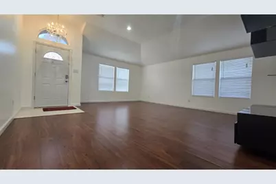 808 Wilmor Court, Arlington, TX 76018 - Photo 3