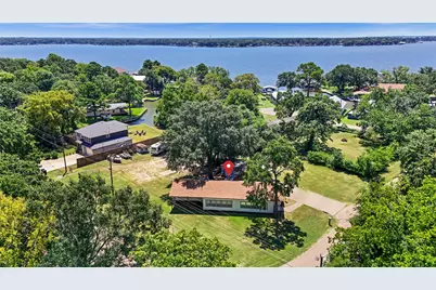 136 Palisade Drive, Mabank, TX 75156 - Photo 1