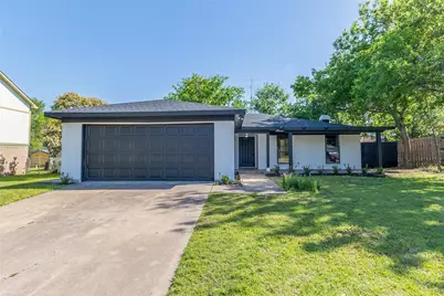 220 Jeaneta Avenue, Benbrook, TX 76126 - Photo 1