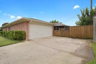6921 Westover Way, North Richland Hills, TX 76182 - Photo 23