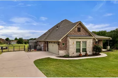 2103 Cash Point Court, Granbury, TX 76049 - Photo 5