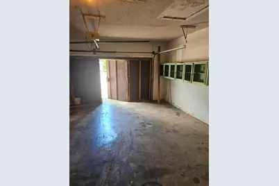 311 N Arthur Street, McGregor, TX 76657 - Photo 9