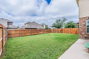 5721 Diamond Valley Dr, Fort Worth, TX 76179 - Photo 17
