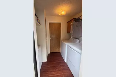 1027 Glen Brook Drive, Pecan Hill, TX 75165 - Photo 5