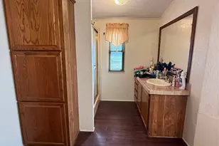 1027 Glenbrook Dr, Pecan Hill, TX 75165 - Photo 7