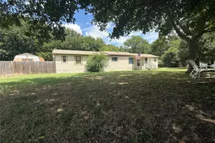 1027 Glenbrook Dr, Pecan Hill, TX 75165 - Photo 1