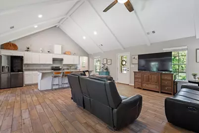 325 Short Street, Cedar Hill, TX 75104 - Photo 11