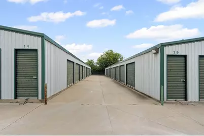 1433 N Plaza Drive, Granbury, TX 76048 - Photo 13