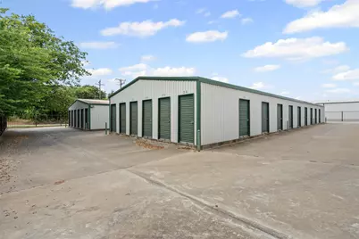 1433 N Plaza Drive, Granbury, TX 76048 - Photo 19