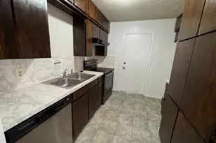 6928 Van Natta Ln, Fort Worth, TX 76112 - Photo 11