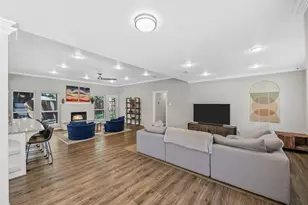 3115 Walnut Hill Ln, Dallas, TX 75229 - Photo 7