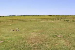 650 Lone Star Rd, Whitesboro, TX 76273 - Photo 13