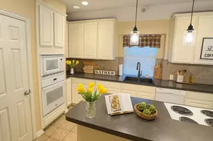 6705 Marie Weldon Ct, Arlington, TX 76001 - Photo 9