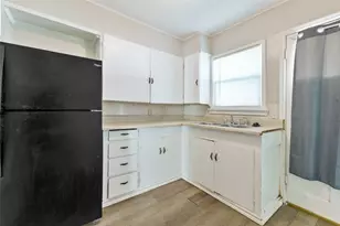 1158 S Willis St, Abilene, TX 79605 - Photo 9