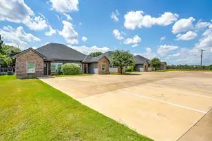 2706 James Rd, Granbury, TX 76049 - Photo 1