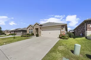 2302 Broken Bow Trl, Crandall, TX 75114 - Photo 3