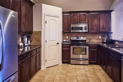 1004 Vintage Avenue, Gainesville, TX 76240 - Photo 13