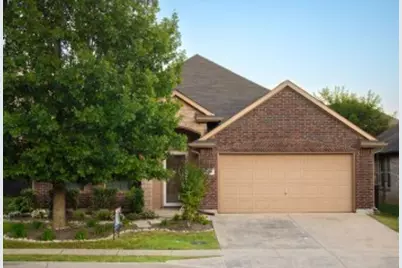 1004 Vintage Avenue, Gainesville, TX 76240 - Photo 1