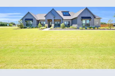 111 Muscogee Drive, Waxahachie, TX 75165 - Photo 1