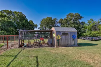 491 Navajo Road, Whitesboro, TX 76273 - Photo 35