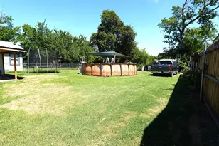 3931 Forbes St, Fort Worth, TX 76105 - Photo 13