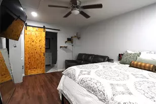 3931 Forbes St, Fort Worth, TX 76105 - Photo 5