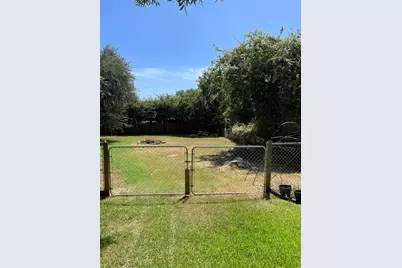 125 Live Oak Drive, Azle, TX 76020 - Photo 19