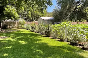 125 Live Oak Dr, Azle, TX 76020 - Photo 17