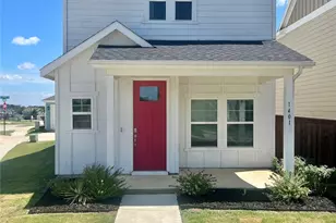 1401 Apricot Ln, Gainesville, TX 76240 - Photo 1