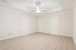 301 Village Cir, Waco, TX 76710 - Photo 19