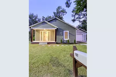 107 W Redbud Street, Gilmer, TX 75644 - Photo 1