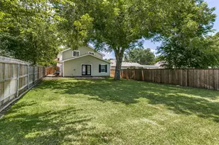 525 Estill St, Grapevine, TX 76051 - Photo 25