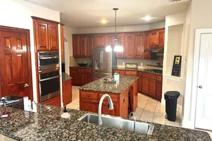 10185 Burnt Mill Ln, Frisco, TX 75035 - Photo 11