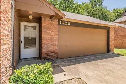 1606 Brentwood Drive, Irving, TX 75061 - Photo 5