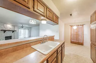 1606 Brentwood Dr, Irving, TX 75061 - Photo 19