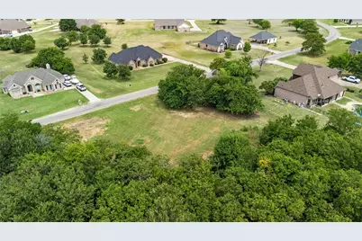 111 Broken Bow Drive, Gunter, TX 75058 - Photo 9