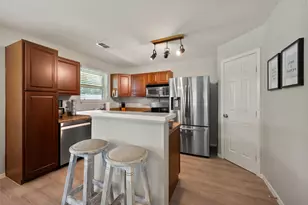 222 Knights Cir, Streetman, TX 75859 - Photo 7