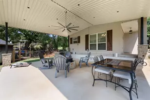 222 Knights Cir, Streetman, TX 75859 - Photo 13