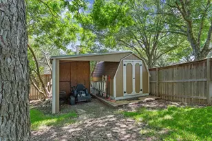 601 Ivy Ann Dr, Woodway, TX 76712 - Photo 31